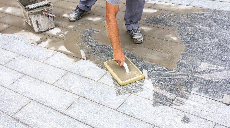Professional gutter cleaning in Majestic, KY